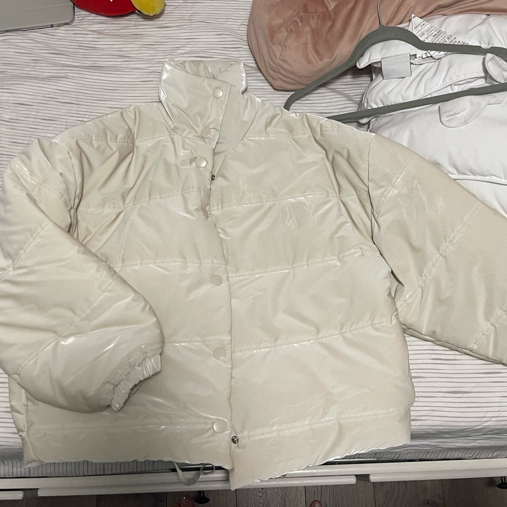 Wild Fable Cream Puffer Jacket